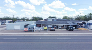 306 TX State Hwy 16, Zapata, Texas 78076, 6 Bedrooms Bedrooms, ,2 BathroomsBathrooms,Commercial/industrial,For Sale,306 TX State Hwy 16,20243651 306 TX State Hwy 16, Zapata, Texas 78076, 6 Bedrooms Bedrooms, ,2 BathroomsBathrooms,Commercial/industrial,For Sale,306 TX State Hwy 16,20243651