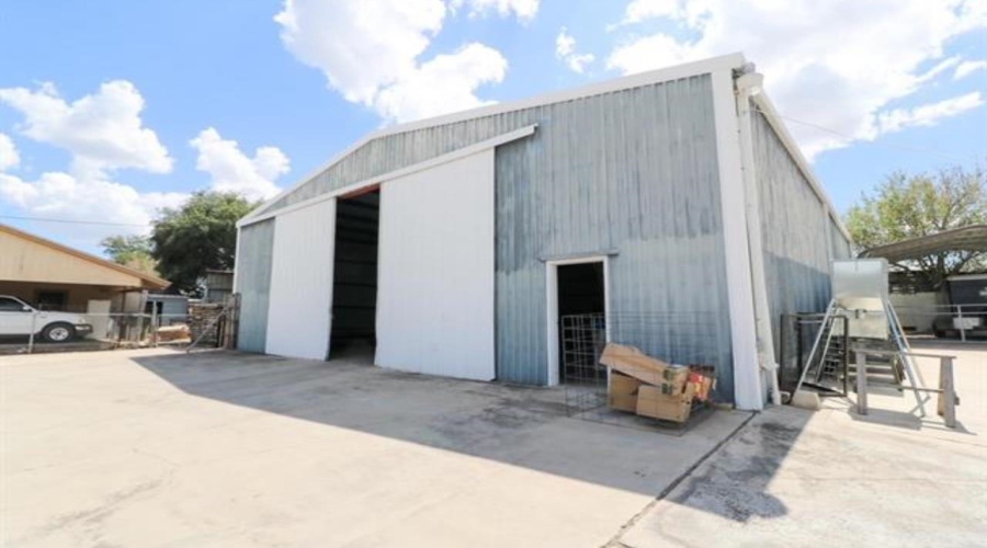 306 TX State Hwy 16, Zapata, Texas 78076, 6 Bedrooms Bedrooms, ,2 BathroomsBathrooms,Commercial/industrial,For Sale,306 TX State Hwy 16,20243651