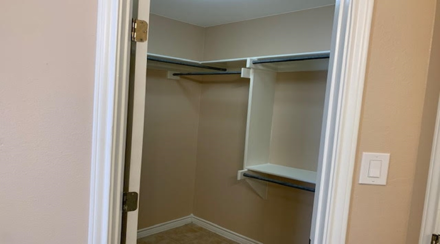 405 Cinnamon Teal Lp, Laredo, Texas 78045, 2 Bedrooms Bedrooms, 4 Rooms Rooms,2 BathroomsBathrooms,Residential,For Rent,405 Cinnamon Teal Lp,20253296