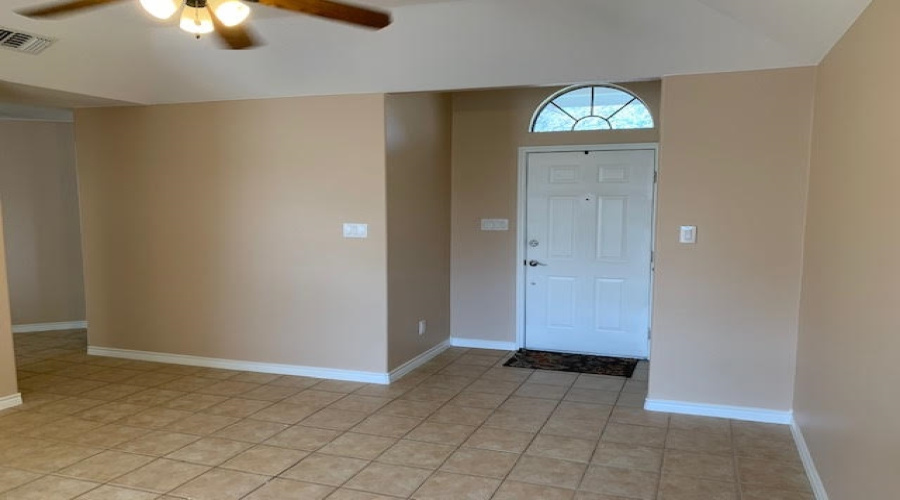 405 Cinnamon Teal Lp, Laredo, Texas 78045, 2 Bedrooms Bedrooms, 4 Rooms Rooms,2 BathroomsBathrooms,Residential,For Rent,405 Cinnamon Teal Lp,20253296