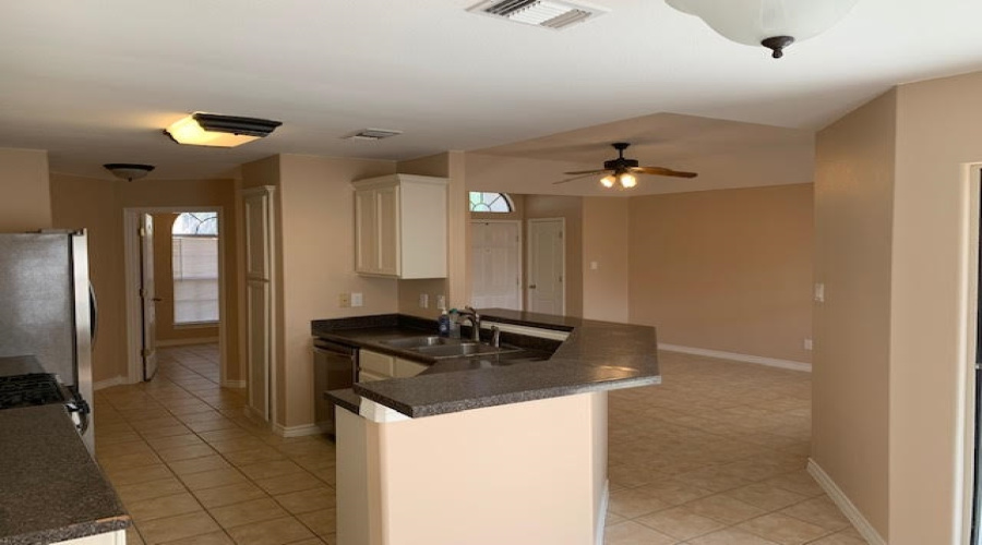 405 Cinnamon Teal Lp, Laredo, Texas 78045, 2 Bedrooms Bedrooms, 4 Rooms Rooms,2 BathroomsBathrooms,Residential,For Rent,405 Cinnamon Teal Lp,20253296