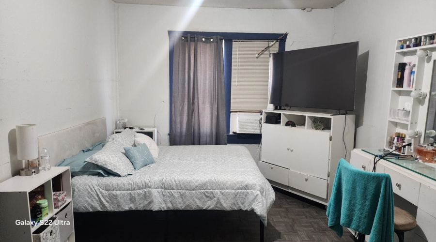 1619 Guatemozin St, Laredo, Texas 78043, ,Multi-family,For Sale,1619 Guatemozin St,20253313