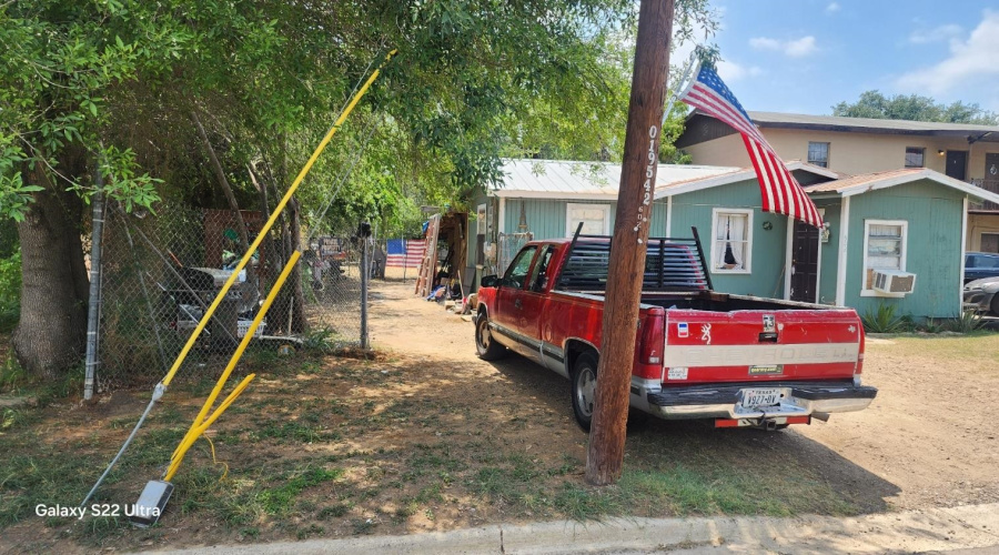 1619 Guatemozin St, Laredo, Texas 78043, ,Multi-family,For Sale,1619 Guatemozin St,20253313