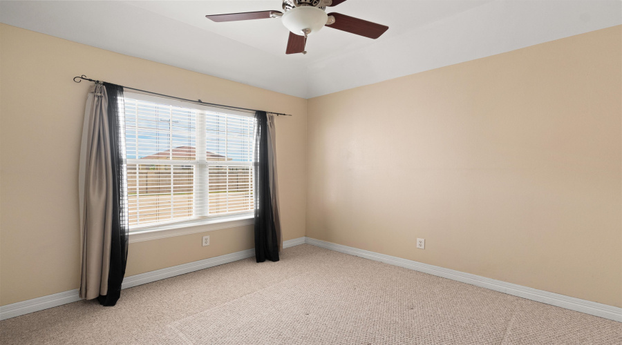 3022 Edgar Allan Poe Lp, Laredo, Texas 78045, 4 Bedrooms Bedrooms, 8 Rooms Rooms,3 BathroomsBathrooms,Residential,For Sale,3022 Edgar Allan Poe Lp,20253314