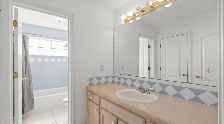 3022 Edgar Allan Poe Lp, Laredo, Texas 78045, 4 Bedrooms Bedrooms, 8 Rooms Rooms,3 BathroomsBathrooms,Residential,For Sale,3022 Edgar Allan Poe Lp,20253314