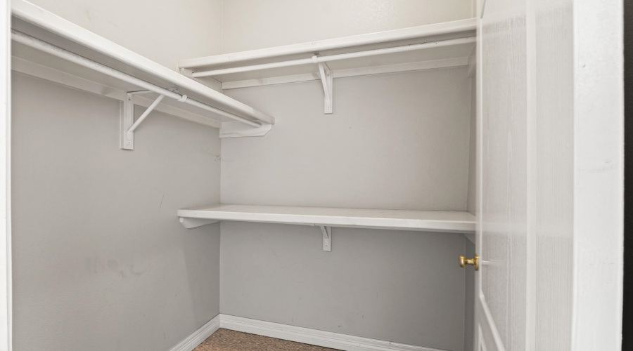 3022 Edgar Allan Poe Lp, Laredo, Texas 78045, 4 Bedrooms Bedrooms, 8 Rooms Rooms,3 BathroomsBathrooms,Residential,For Sale,3022 Edgar Allan Poe Lp,20253314