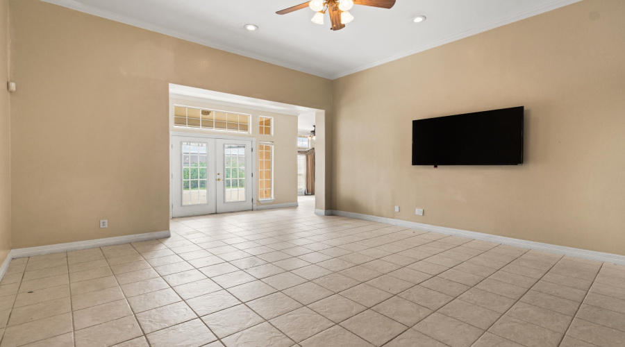 3022 Edgar Allan Poe Lp, Laredo, Texas 78045, 4 Bedrooms Bedrooms, 8 Rooms Rooms,3 BathroomsBathrooms,Residential,For Sale,3022 Edgar Allan Poe Lp,20253314