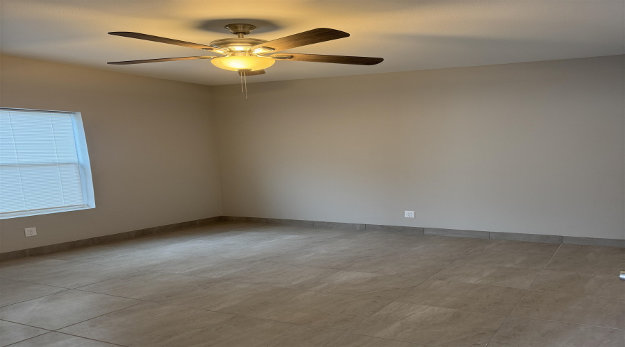2302 Rosario St, Laredo, Texas 78043, 2 Bedrooms Bedrooms, 4 Rooms Rooms,1 BathroomBathrooms,Residential,For Rent,2302 Rosario St,20253317