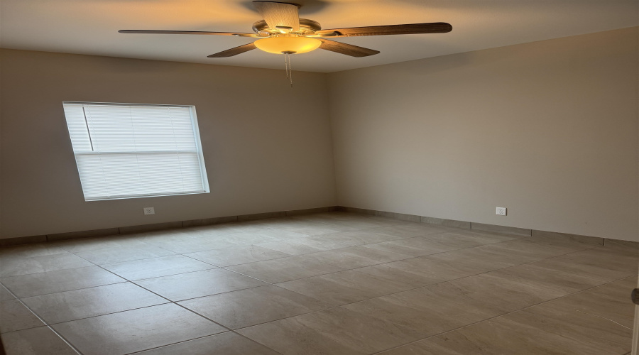 2302 Rosario St, Laredo, Texas 78043, 2 Bedrooms Bedrooms, 4 Rooms Rooms,1 BathroomBathrooms,Residential,For Rent,2302 Rosario St,20253318
