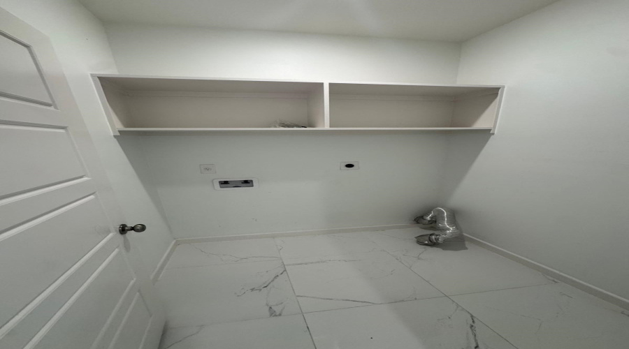 1504 Ocaso Dr., LAREDO, Texas 78045, 3 Bedrooms Bedrooms, 6 Rooms Rooms,2 BathroomsBathrooms,Residential,For Rent,1504 Ocaso Dr.,20253326 1504 Ocaso Dr., LAREDO, Texas 78045, 3 Bedrooms Bedrooms, 6 Rooms Rooms,2 BathroomsBathrooms,Residential,For Rent,1504 Ocaso Dr.,20253326