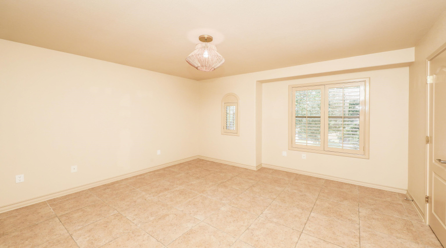 9813 Sandhill Dr, Laredo, Texas 78045, 4 Bedrooms Bedrooms, 9 Rooms Rooms,3 BathroomsBathrooms,Residential,For Sale,9813 Sandhill Dr,20253360