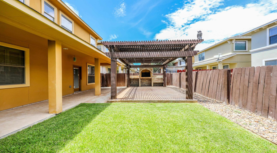 9813 Sandhill Dr, Laredo, Texas 78045, 4 Bedrooms Bedrooms, 9 Rooms Rooms,3 BathroomsBathrooms,Residential,For Sale,9813 Sandhill Dr,20253360