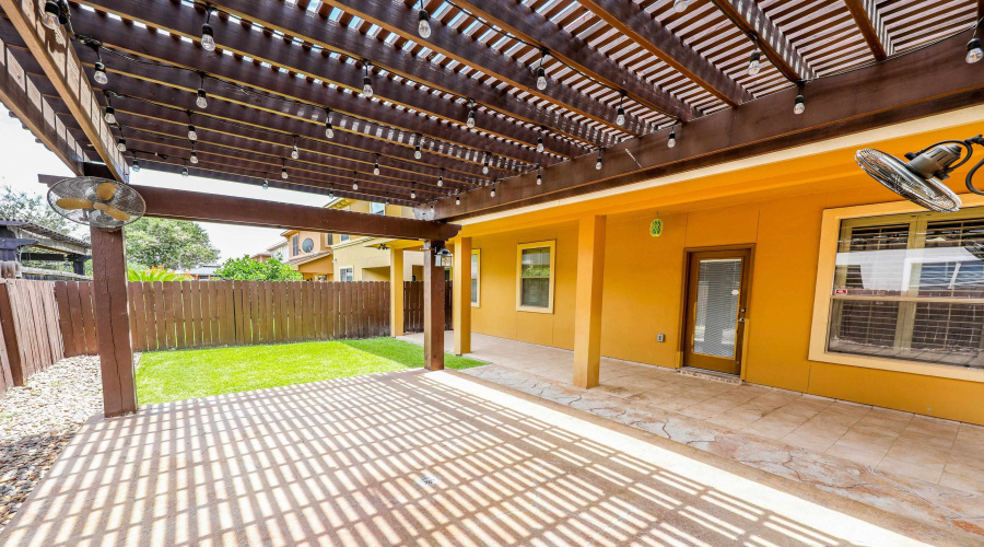 9813 Sandhill Dr, Laredo, Texas 78045, 4 Bedrooms Bedrooms, 9 Rooms Rooms,3 BathroomsBathrooms,Residential,For Sale,9813 Sandhill Dr,20253360
