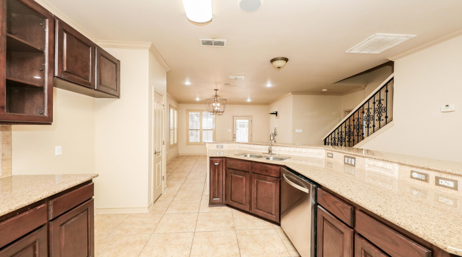 9813 Sandhill Dr, Laredo, Texas 78045, 4 Bedrooms Bedrooms, 9 Rooms Rooms,3 BathroomsBathrooms,Residential,For Sale,9813 Sandhill Dr,20253360