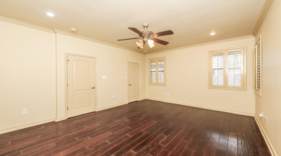 9813 Sandhill Dr, Laredo, Texas 78045, 4 Bedrooms Bedrooms, 9 Rooms Rooms,3 BathroomsBathrooms,Residential,For Sale,9813 Sandhill Dr,20253360