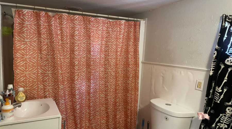 1617 Burnside St, Laredo, Texas 78040, ,Multi-family,For Sale,1617 Burnside St,20253362