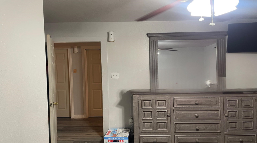 1617 Burnside St, Laredo, Texas 78040, ,Multi-family,For Sale,1617 Burnside St,20253362