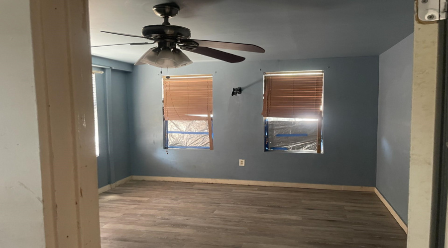 1617 Burnside St, Laredo, Texas 78040, ,Multi-family,For Sale,1617 Burnside St,20253362