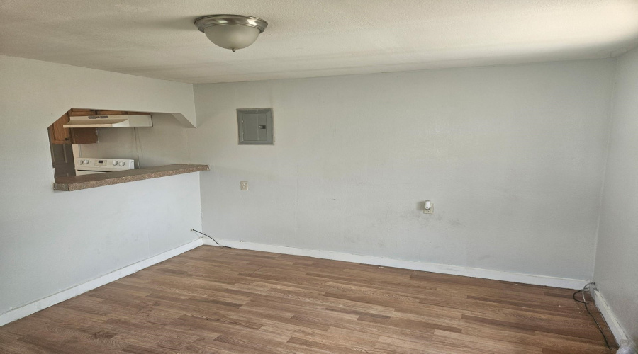 1617 Burnside St, Laredo, Texas 78040, ,Multi-family,For Sale,1617 Burnside St,20253362