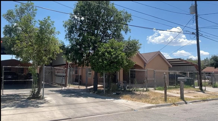 1617 Burnside St, Laredo, Texas 78040, ,Multi-family,For Sale,1617 Burnside St,20253362