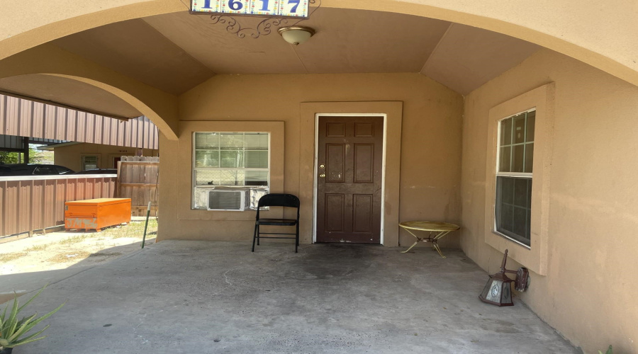 1617 Burnside St, Laredo, Texas 78040, ,Multi-family,For Sale,1617 Burnside St,20253362