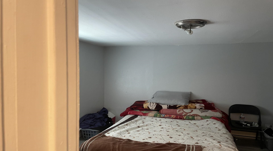 1617 Burnside St, Laredo, Texas 78040, ,Multi-family,For Sale,1617 Burnside St,20253362