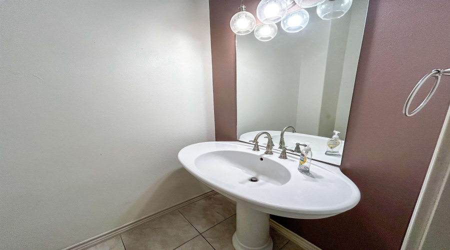 833 George Read Dr, laredo, Texas 78046, 4 Bedrooms Bedrooms, 10 Rooms Rooms,3 BathroomsBathrooms,Residential,For Sale,833 George Read Dr,20253352