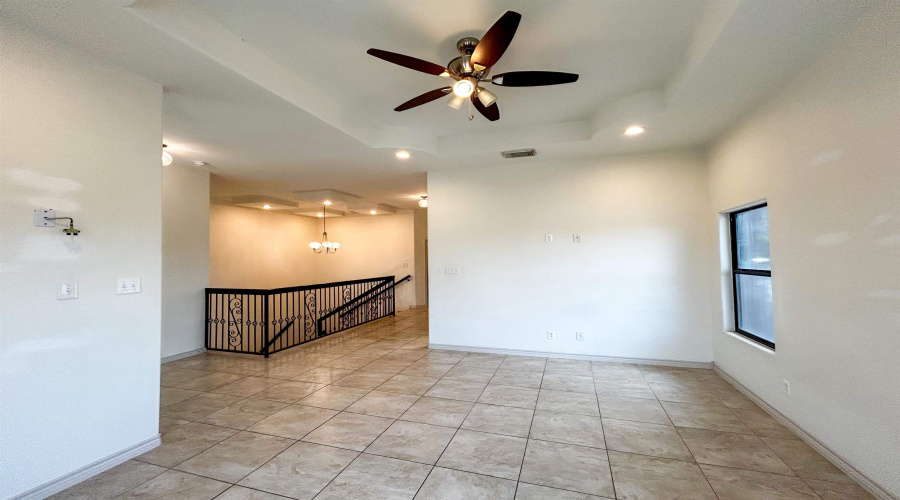 833 George Read Dr, laredo, Texas 78046, 4 Bedrooms Bedrooms, 10 Rooms Rooms,3 BathroomsBathrooms,Residential,For Sale,833 George Read Dr,20253352