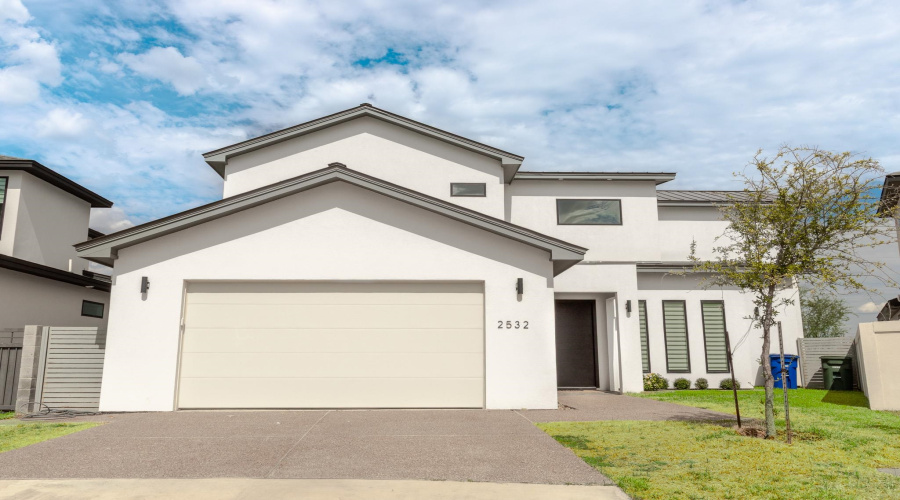 2532 Lucia Ct, Laredo, Texas 78041-2166, 3 Bedrooms Bedrooms, 4 Rooms Rooms,3 BathroomsBathrooms,Residential,For Sale,2532 Lucia Ct,20253355
