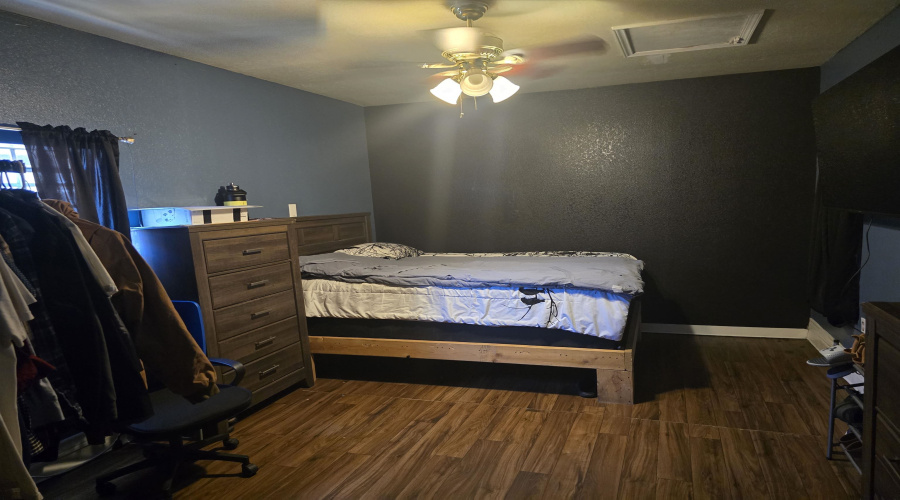 1924 Mexico Ave, Laredo, Texas 78046-606, 4 Bedrooms Bedrooms, 5 Rooms Rooms,2 BathroomsBathrooms,Residential,For Sale,1924 Mexico Ave,20253358