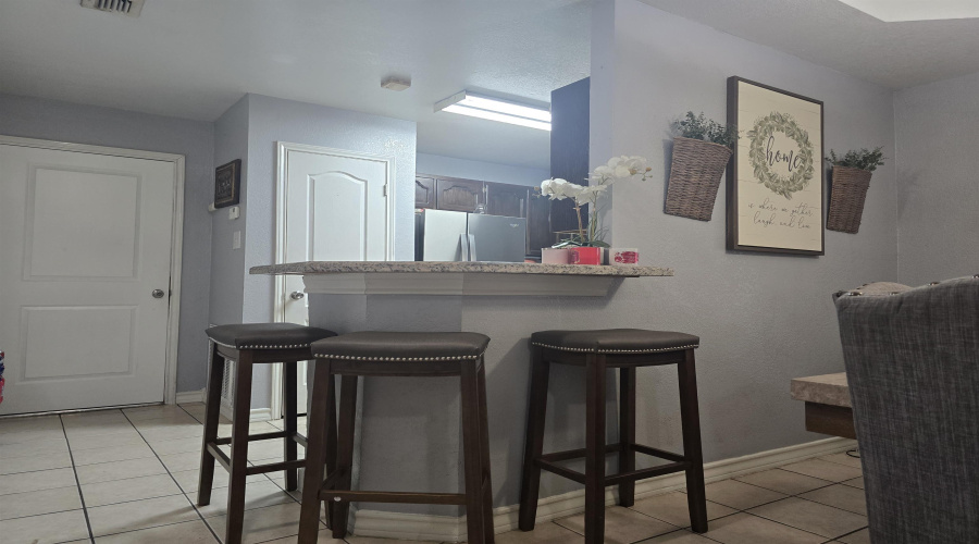 1924 Mexico Ave, Laredo, Texas 78046-606, 4 Bedrooms Bedrooms, 5 Rooms Rooms,2 BathroomsBathrooms,Residential,For Sale,1924 Mexico Ave,20253358