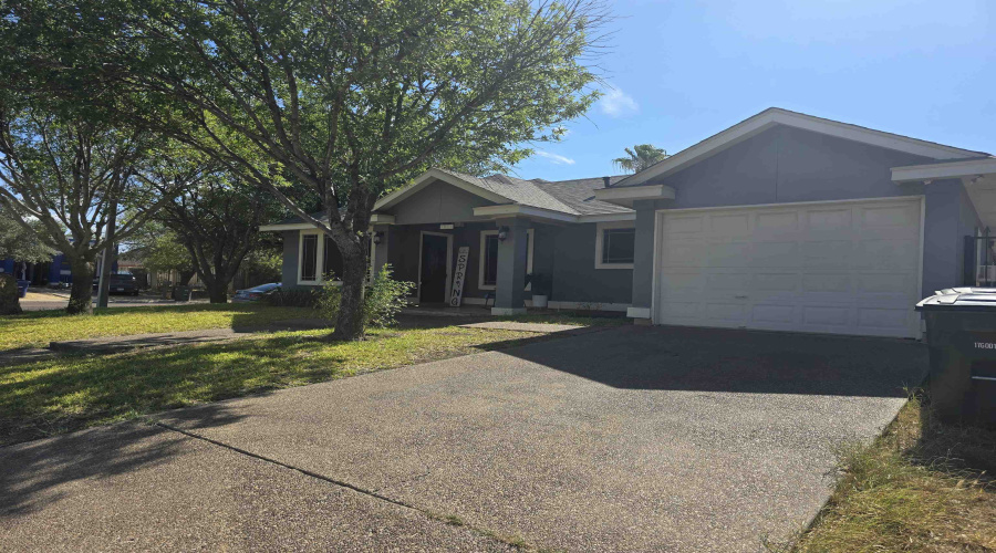 1924 Mexico Ave, Laredo, Texas 78046-606, 4 Bedrooms Bedrooms, 5 Rooms Rooms,2 BathroomsBathrooms,Residential,For Sale,1924 Mexico Ave,20253358