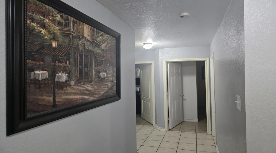 1924 Mexico Ave, Laredo, Texas 78046-606, 4 Bedrooms Bedrooms, 5 Rooms Rooms,2 BathroomsBathrooms,Residential,For Sale,1924 Mexico Ave,20253358