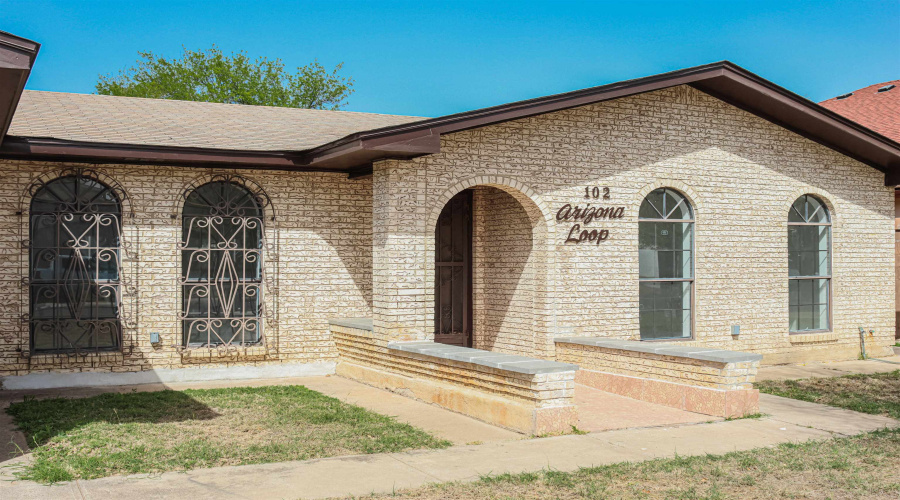 102 Arizona Lp, LAREDO, Texas 78041, 3 Bedrooms Bedrooms, 8 Rooms Rooms,2 BathroomsBathrooms,Residential,For Rent,102 Arizona Lp,20253366