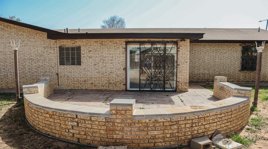 102 Arizona Lp, LAREDO, Texas 78041, 3 Bedrooms Bedrooms, 8 Rooms Rooms,2 BathroomsBathrooms,Residential,For Rent,102 Arizona Lp,20253366