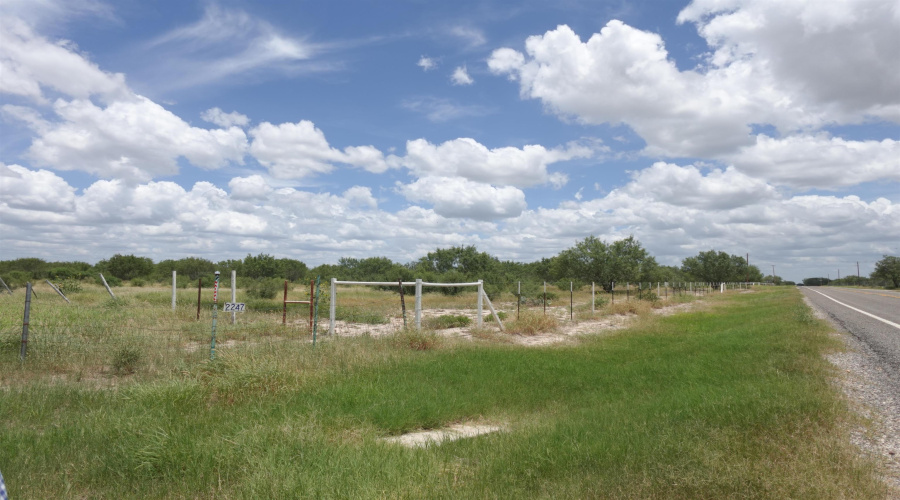 2247 FM 1025, Crystal City, Texas 78839, ,Land,For Sale,2247 FM 1025,20253377
