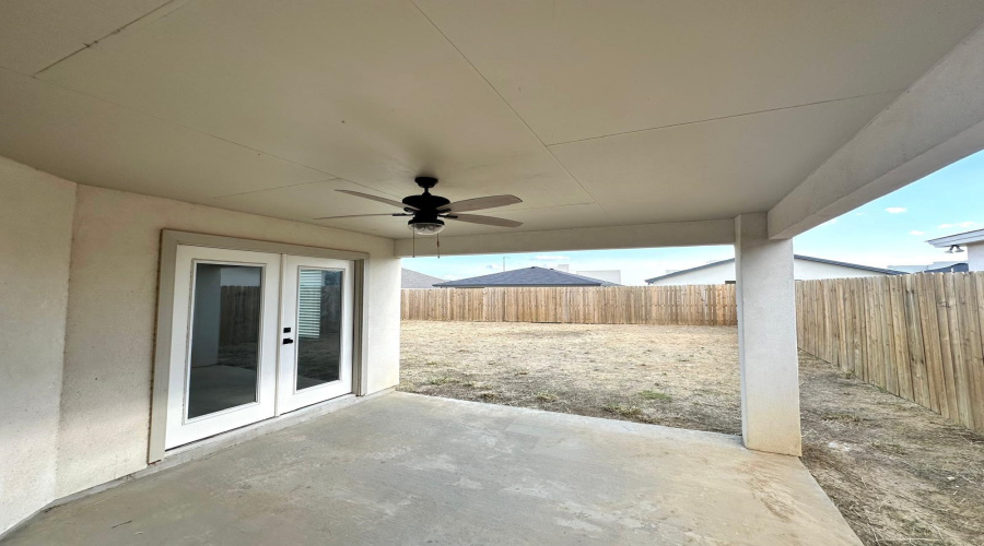 2329 Durazno Ct., Laredo, Texas 78046, 4 Bedrooms Bedrooms, 5 Rooms Rooms,2 BathroomsBathrooms,Residential,For Sale,2329 Durazno Ct.,20253380