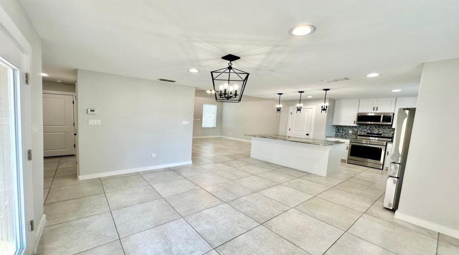 2329 Durazno Ct., Laredo, Texas 78046, 4 Bedrooms Bedrooms, 5 Rooms Rooms,2 BathroomsBathrooms,Residential,For Sale,2329 Durazno Ct.,20253380
