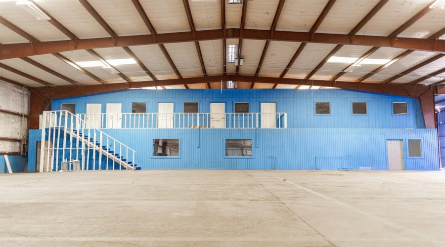 2919 Santa Rita Ave, Laredo, Texas 78040-0000, 1 Bedroom Bedrooms, 21 Rooms Rooms,2 BathroomsBathrooms,Commercial/industrial,For Sale,2919 Santa Rita Ave,20253383