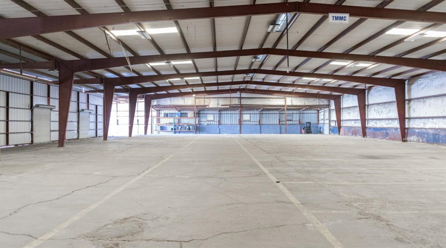 2919 Santa Rita Ave, Laredo, Texas 78040-0000, 1 Bedroom Bedrooms, 21 Rooms Rooms,2 BathroomsBathrooms,Commercial/industrial,For Sale,2919 Santa Rita Ave,20253383