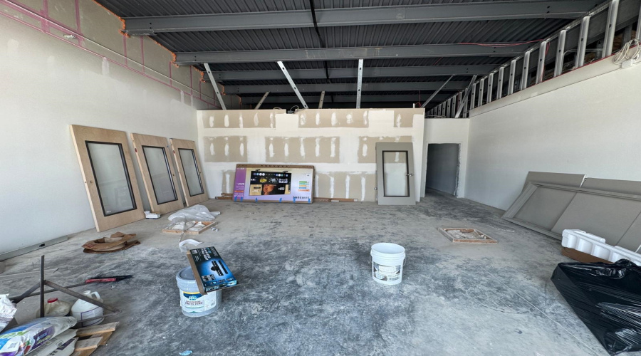 1310 Trey Dr, LAREDO, Texas 78041, 1 Room Rooms,1 BathroomBathrooms,Commercial retail/office,For Rent,1310 Trey Dr,20253391