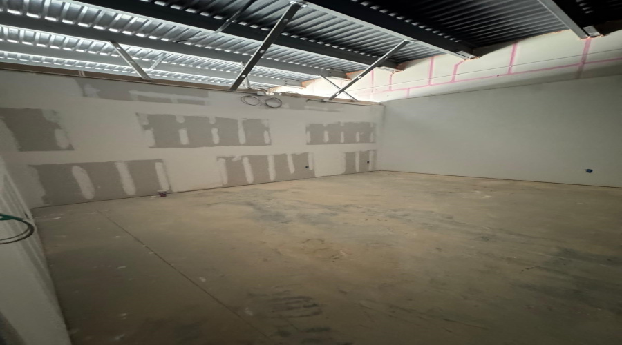 1310 Trey Dr, LAREDO, Texas 78041, 1 Room Rooms,1 BathroomBathrooms,Commercial retail/office,For Rent,1310 Trey Dr,20253391