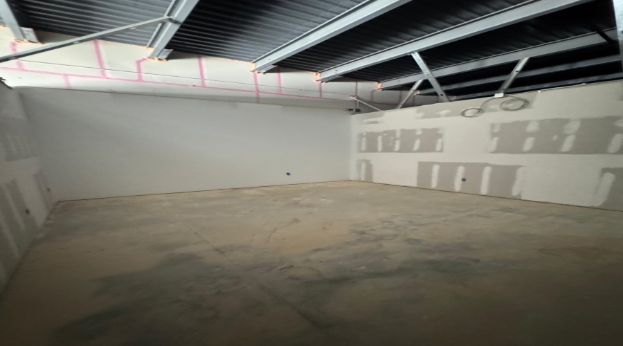 1310 Trey Dr, LAREDO, Texas 78041, 1 Room Rooms,1 BathroomBathrooms,Commercial retail/office,For Rent,1310 Trey Dr,20253391