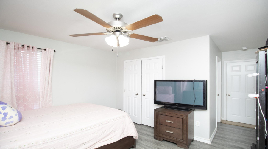 508 Jeanne Ct, Laredo, Texas 78045, 4 Bedrooms Bedrooms, 8 Rooms Rooms,3 BathroomsBathrooms,Residential,For Sale,508 Jeanne Ct,20253393