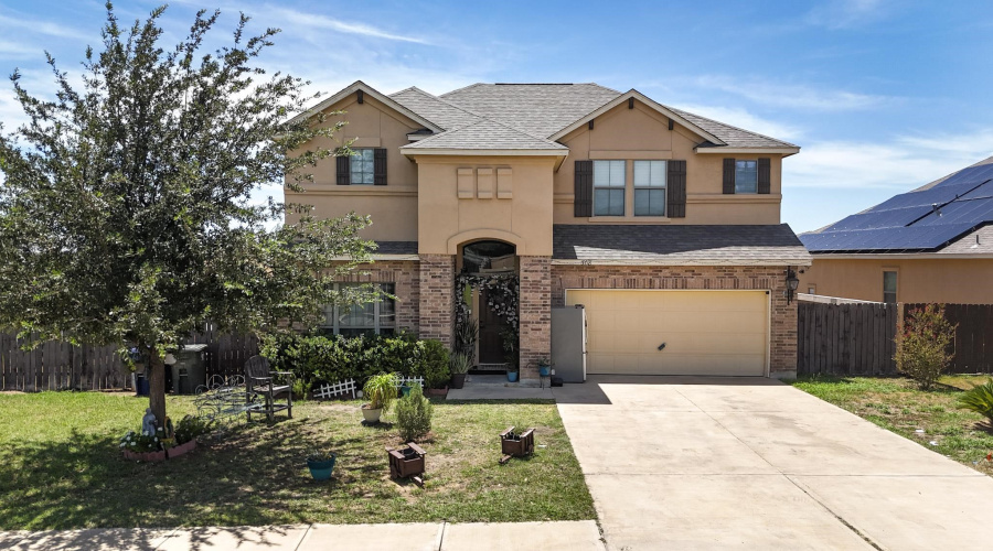 508 Jeanne Ct, Laredo, Texas 78045, 4 Bedrooms Bedrooms, 8 Rooms Rooms,3 BathroomsBathrooms,Residential,For Sale,508 Jeanne Ct,20253393