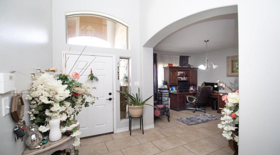 508 Jeanne Ct, Laredo, Texas 78045, 4 Bedrooms Bedrooms, 8 Rooms Rooms,3 BathroomsBathrooms,Residential,For Sale,508 Jeanne Ct,20253393