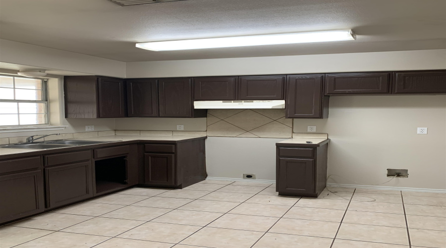 3709 Nubes Dr, Laredo, Texas 78046, 3 Bedrooms Bedrooms, 5 Rooms Rooms,2 BathroomsBathrooms,Residential,For Rent,3709 Nubes Dr,20253396