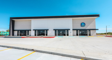 102 Floral Blvd, LAREDO, Texas 78045, 1 Room Rooms,1 BathroomBathrooms,Commercial retail/office,For Rent,102 Floral Blvd,20253399