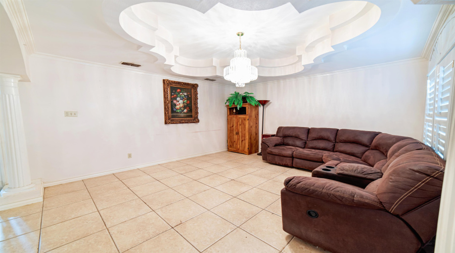 143 North Ave, Laredo, Texas 78045-7713, 3 Bedrooms Bedrooms, 7 Rooms Rooms,3 BathroomsBathrooms,Residential,For Sale,143 North Ave,20253406