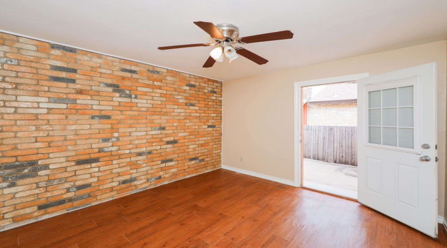 2600 E Montgomery St, Laredo, Texas 78043, 3 Bedrooms Bedrooms, 5 Rooms Rooms,2 BathroomsBathrooms,Residential,For Sale,2600 E Montgomery St,20253409